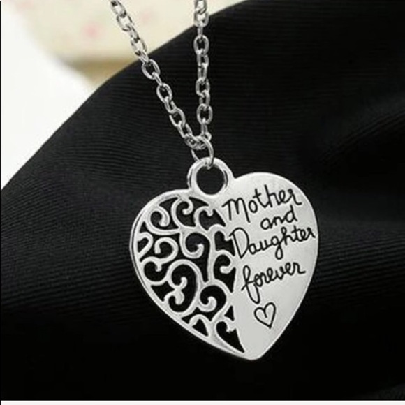 🆕 Trendy Mother’s Day Necklace!🛍😃 - Picture 3 of 3